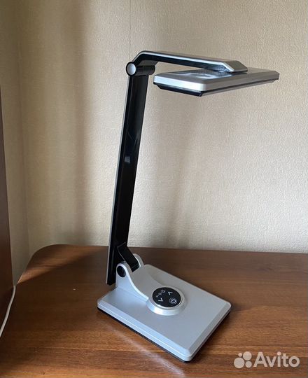 Светильник светодиодный настольный