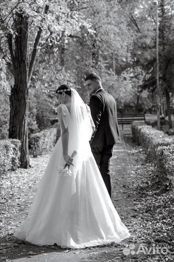 Свадебное платье