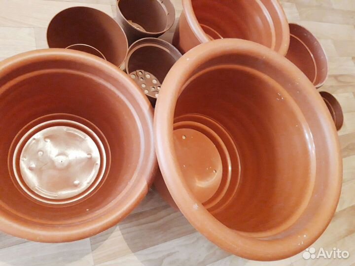 Горшки для цветов, пластиковые