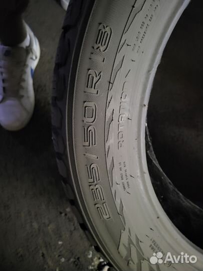 Nokian Tyres Hakkapeliitta 8 SUV 235/50 R18