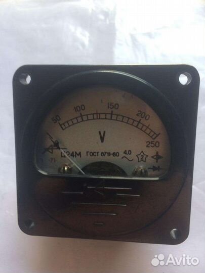 Вольтметр Ц24м
