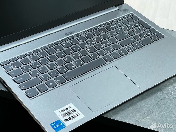Шикарный Lenovo ThinkBook i3-1115G4/ 8GB/ IPS/ SSD