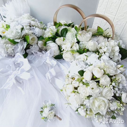 Украшение свадебной машины