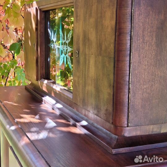 Старинный буфет