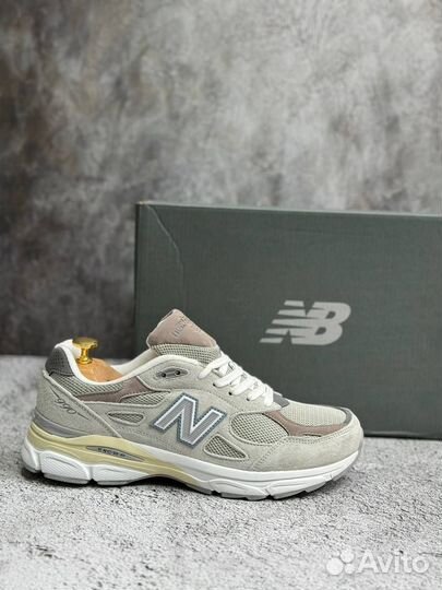 New Balance 990