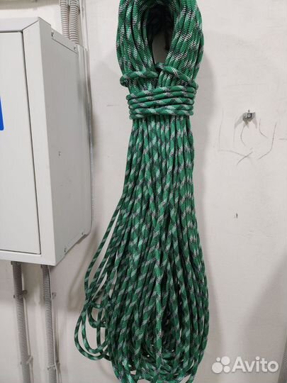 Веревка альпинистская 10мм новая 100 метров