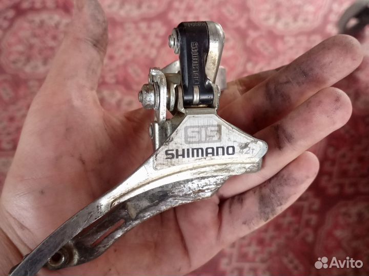 Передний переключатель на велосипед Shimano