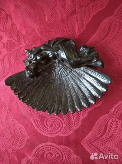 Антикварная пепельница 