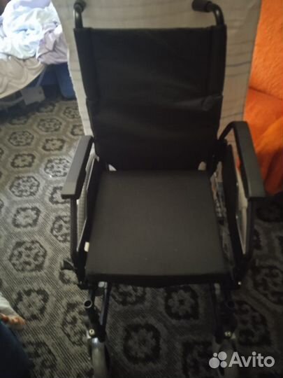 Кресло- коляска для инвалидов