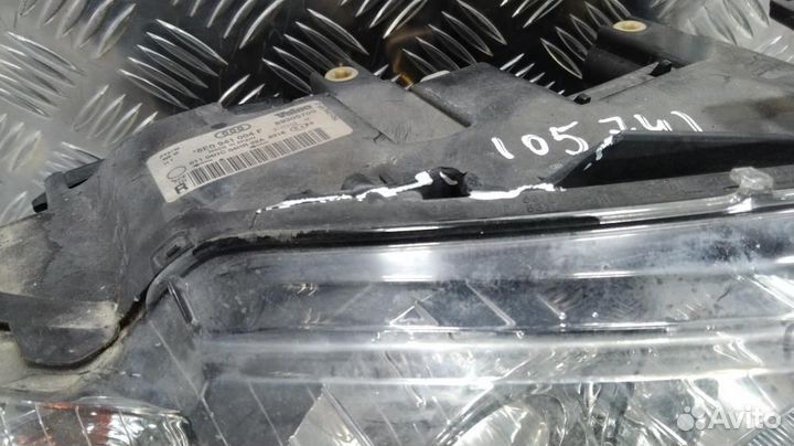 Фара 8E0941004F Audi A4 B6 (2000-2004)