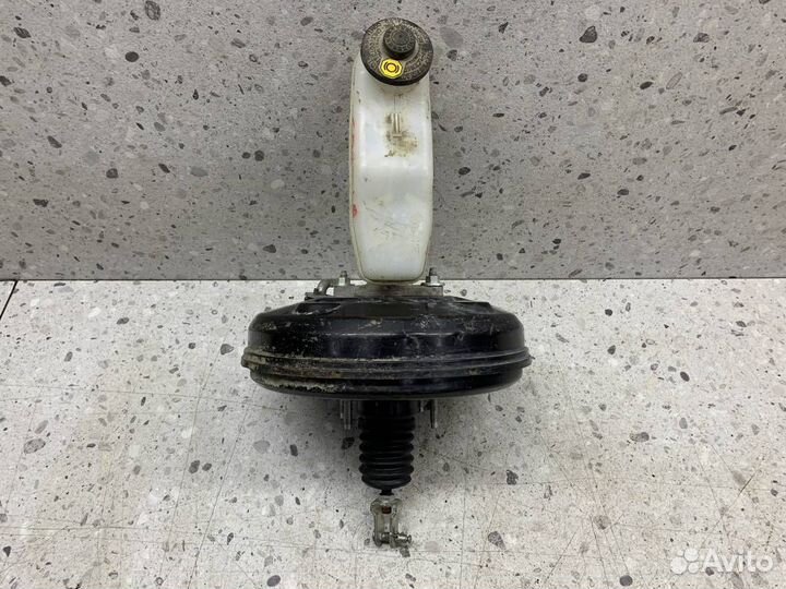 Усилитель тормозов вакуумный Toyota Corolla E150 2