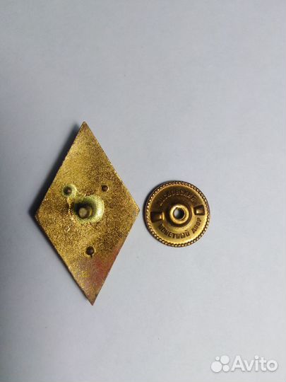 Нагрудный знак