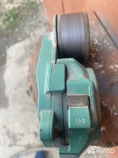 Натяжной ролик volvo fh с приводным ремнем