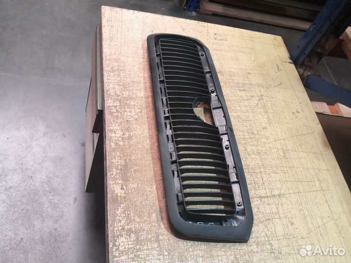 Решетка радиатора skoda octavia 96- без хрома