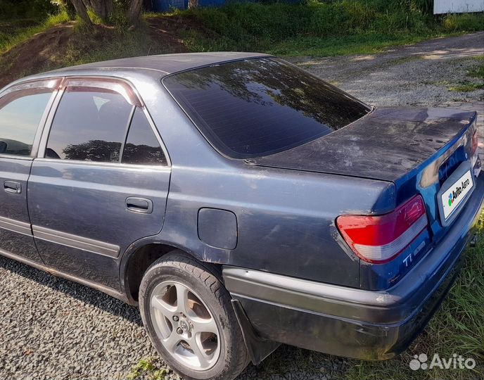 Toyota Carina 1.5 AT, 1998, 300 000 км