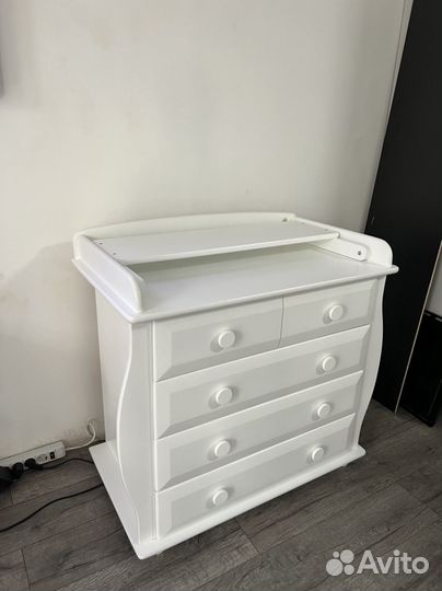 Пеленальный столик-комод