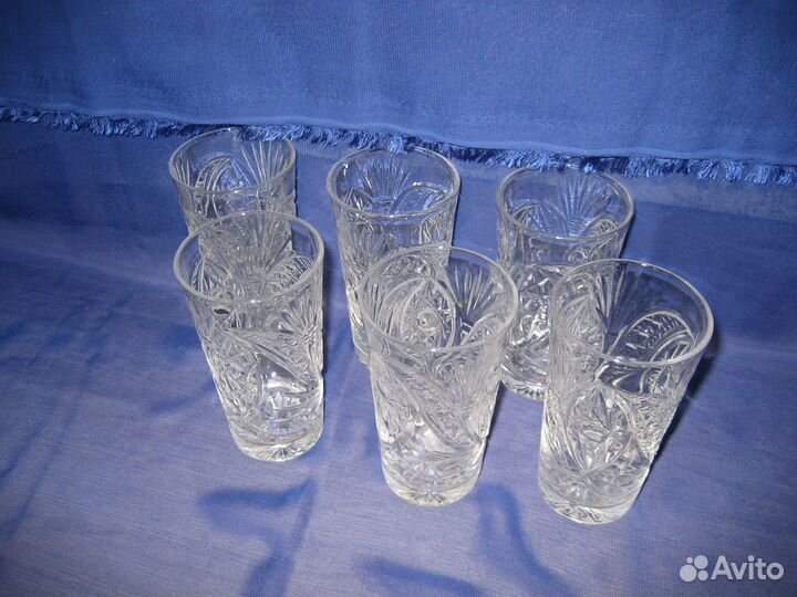 Хрустальные стаканы высокие