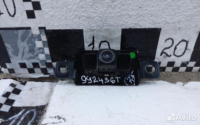 Камера заднего вида Toyota Camry V70