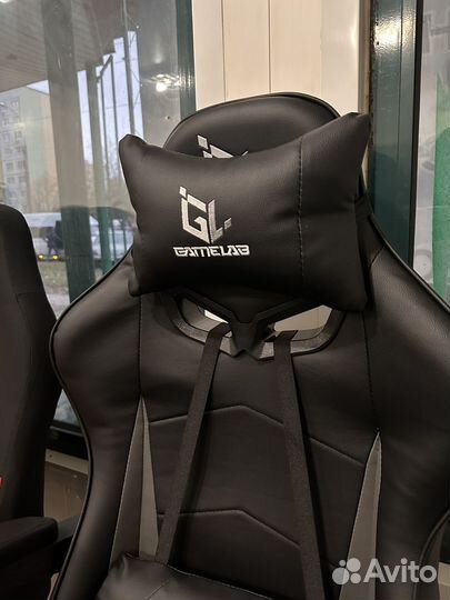 Компьютерное кресло серое