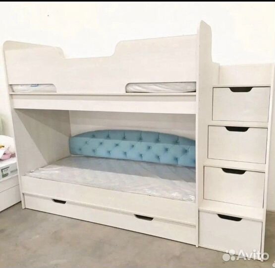 Кровать двухьярусная новая