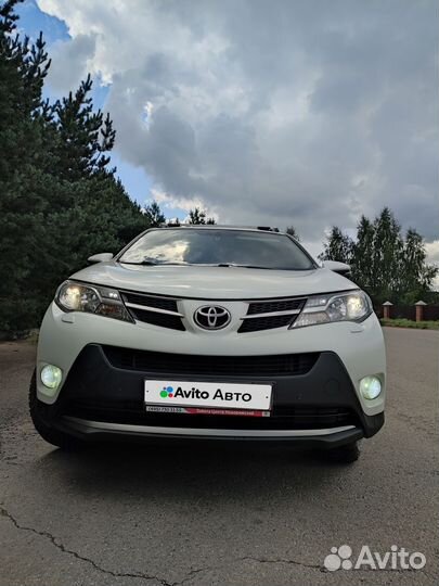 Toyota RAV4 2.0 CVT, 2015, 210 000 км