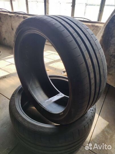 Michelin Pilot Super Sport 245/35 R19
