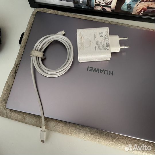 Huawei matebook d14