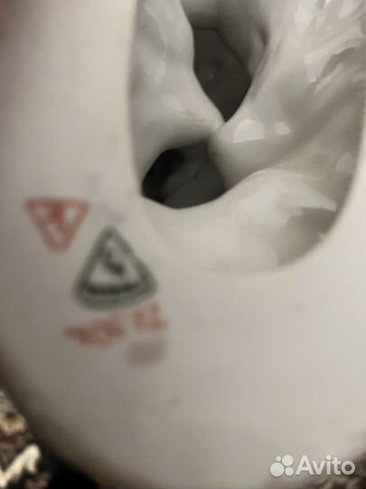 Статуэтка фарфор