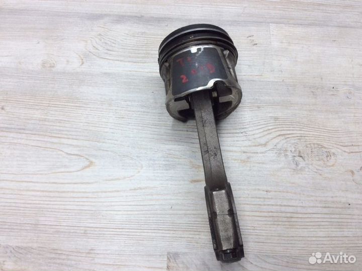 Поршень с шатуном Nissan X-Trail T31 2007