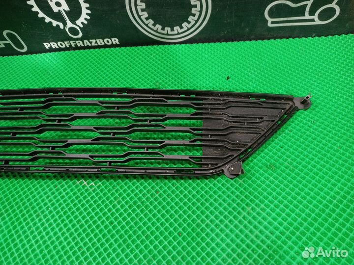 Решетка радиатора (нижняя) Kia Ceed ED 2010 рестай