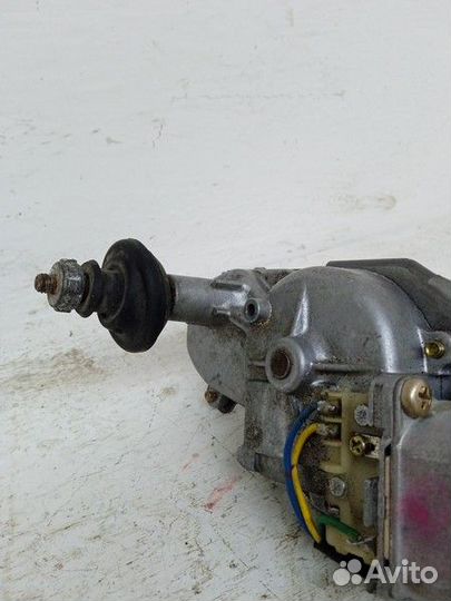 Моторчик стеклоочистителя задний MR515743