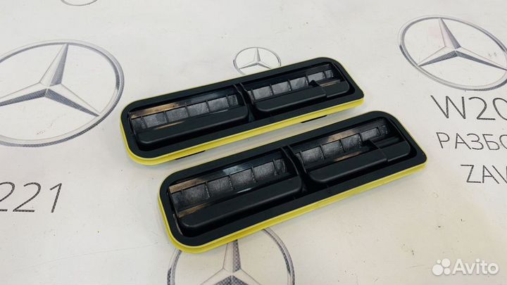 Клапан вентиляции крыла Mercedes W204 W212