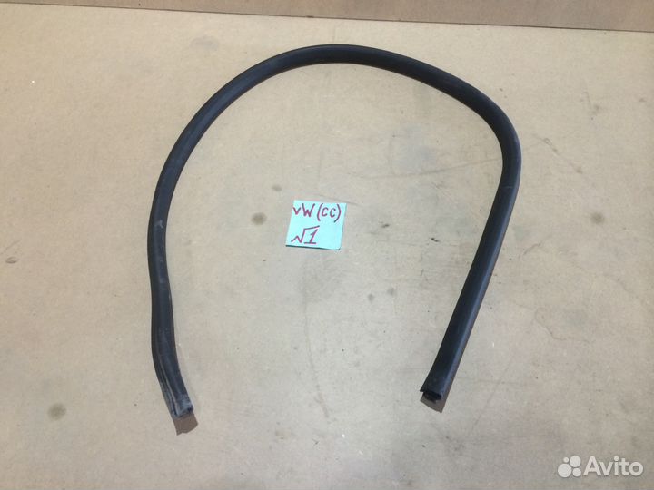 Уплотнитель двери и багажника Volkswagen Passat CC