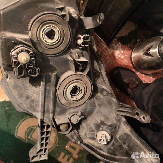 Левая и правая Фара Тойота Прадо 150