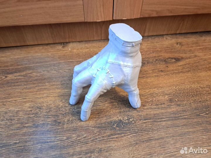 Вещь из сериала Wednesday