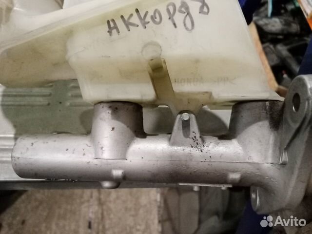 Цилиндр тормозной главный на Хонда Аккорд 8 14г