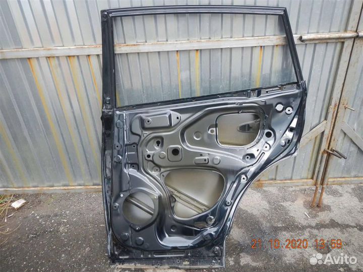 Дверь задняя правая Toyota RAV4 2013-2019