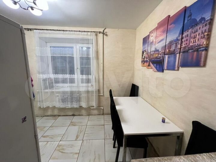 2-к. квартира, 54 м², 3/4 эт.