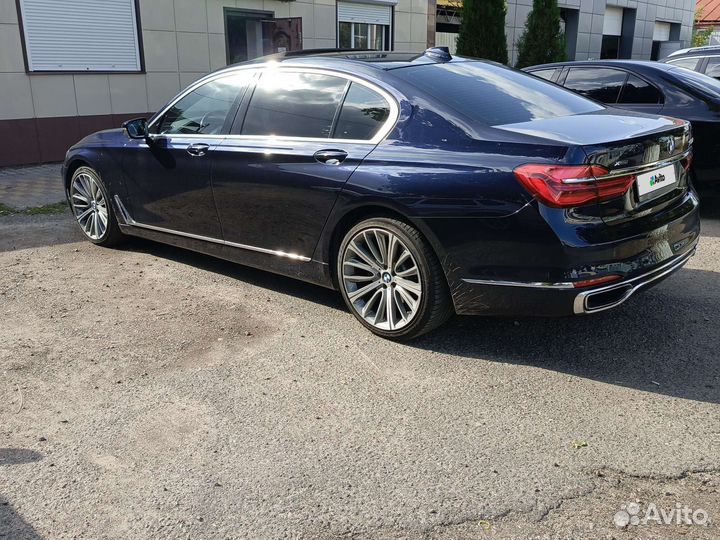 BMW 7 серия, 2017