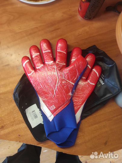 Перчатки Adidas Predator pro