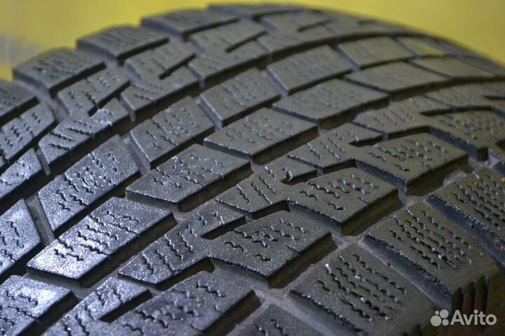Bridgestone ST30 205/55 R16