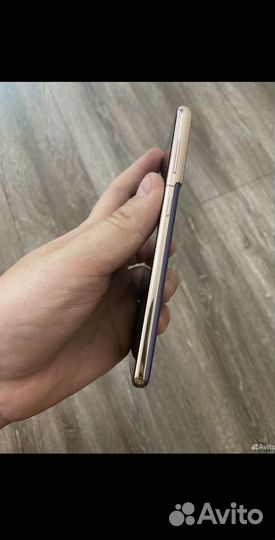 Samsung Galaxy S21, 8/256 ГБ