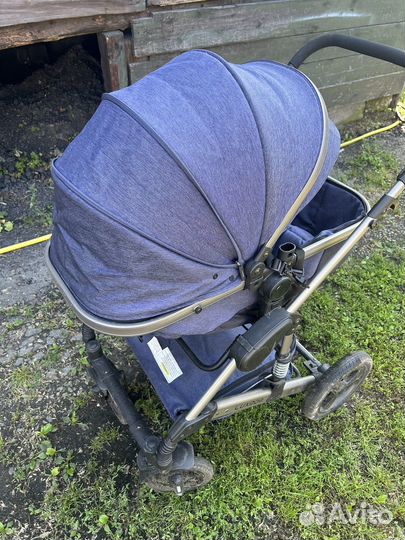 Коляска 3 в 1 с автолюлькой
