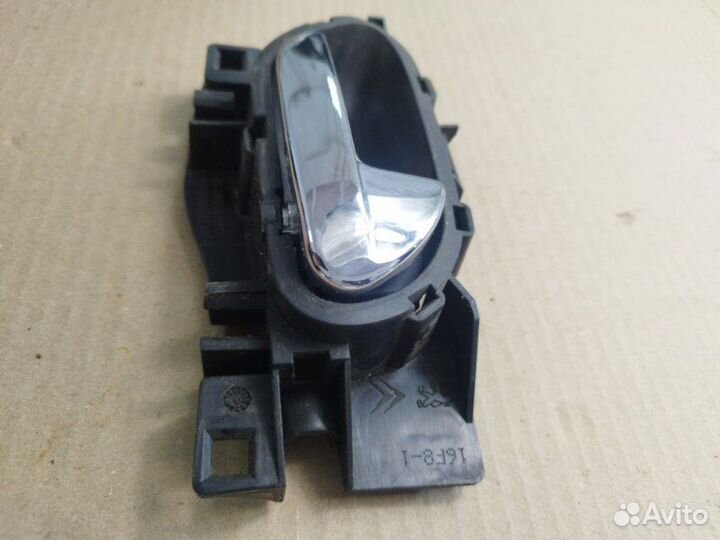 Ручка двери внутренняя передняя правая Peugeot 308