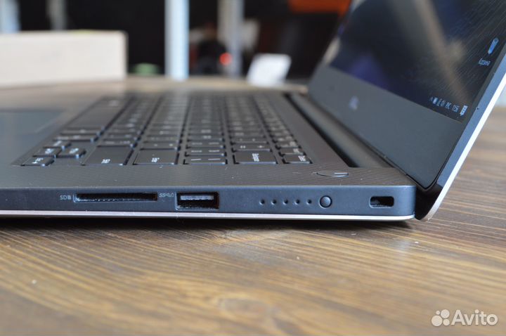Ноутбук Dell Precision 5520