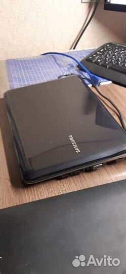 Ноутбук Samsung
