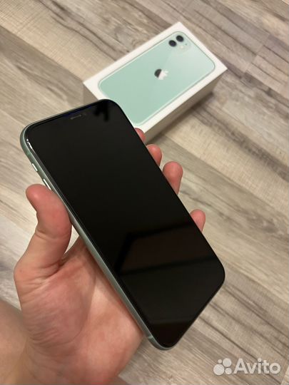 iPhone 11, 64 ГБ