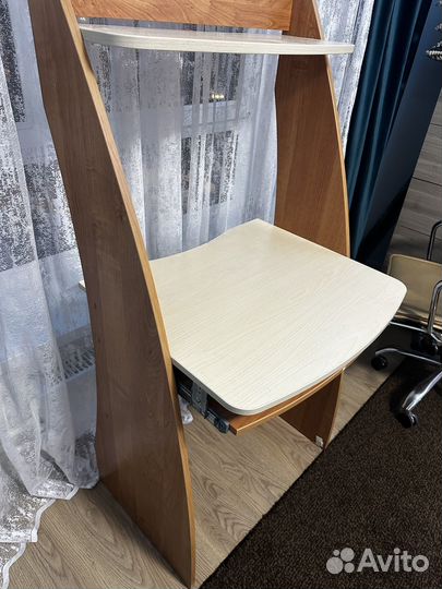 Письменный стол для школьника бу