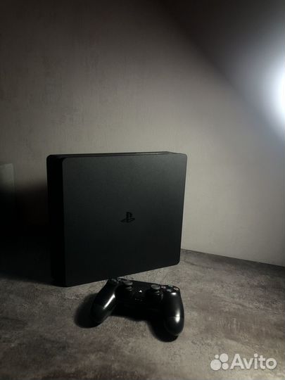 Sony PS4 slim 500