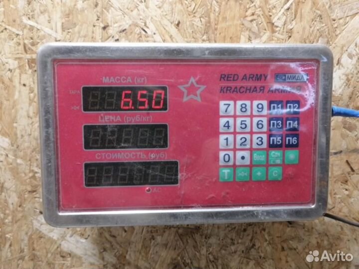 Кулак задний левый E 124